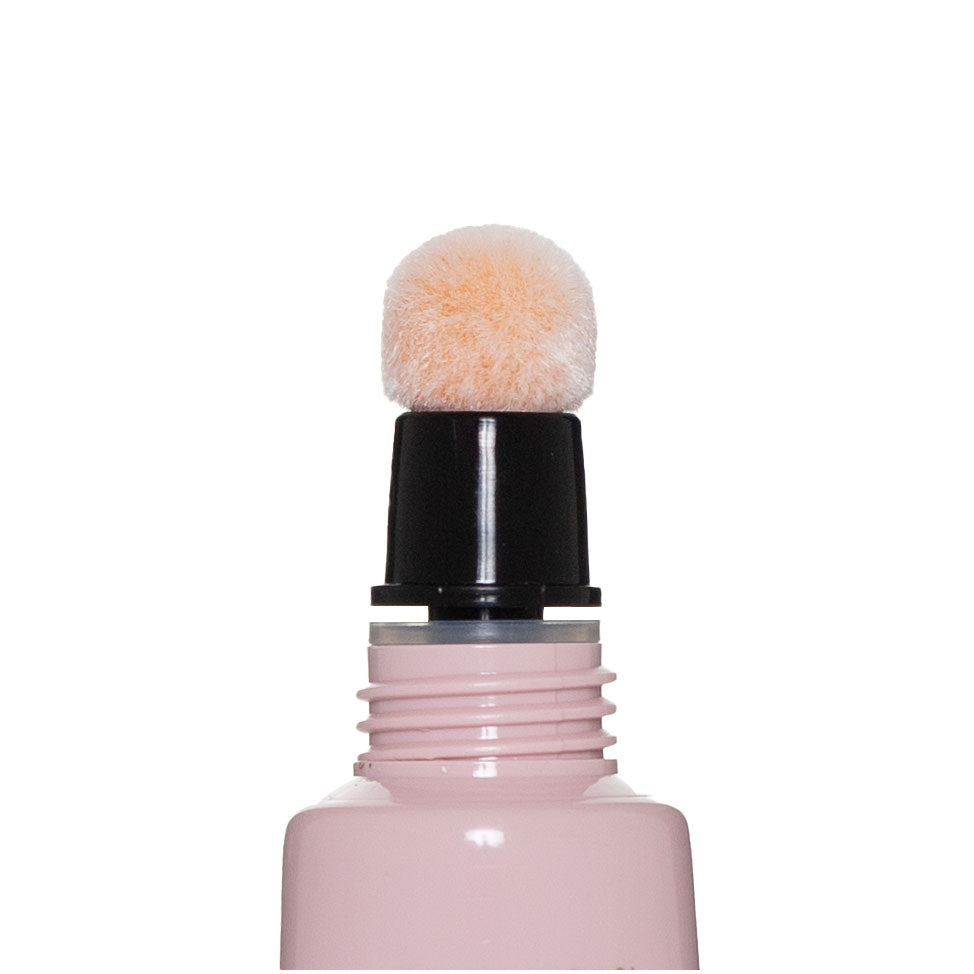 applicator on dollskin concealer